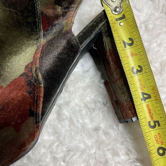 Bamboo Fall floral multi color Velvet ankle sandals peep toe side zipper size 11 - Picture 11 of 12